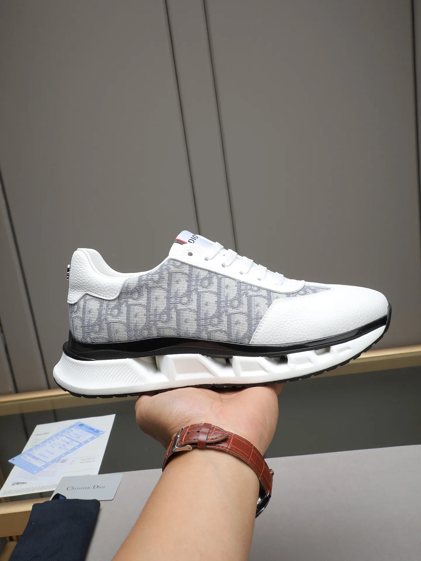 PP460 New Dior🆕The latest men's casual sports shoes, the upper is made of imported cowhide➕Dior's special material! Breathable sheepskin. The TPU blade base is lightweight and wear-resistant! Size:38-44 (45 customized)